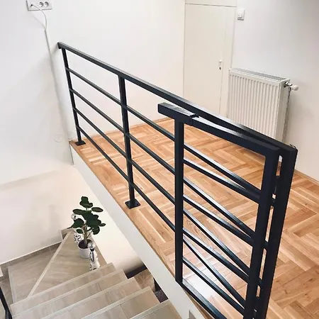 Casa Mirkov *