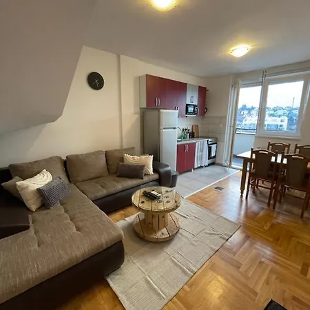 Casa Mirkov
